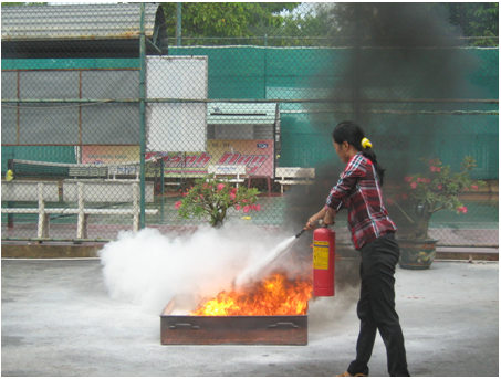 Bưu Điện tỉnh Bình Thuận huấn luyện phòng cháy chữa cháy năm 2012