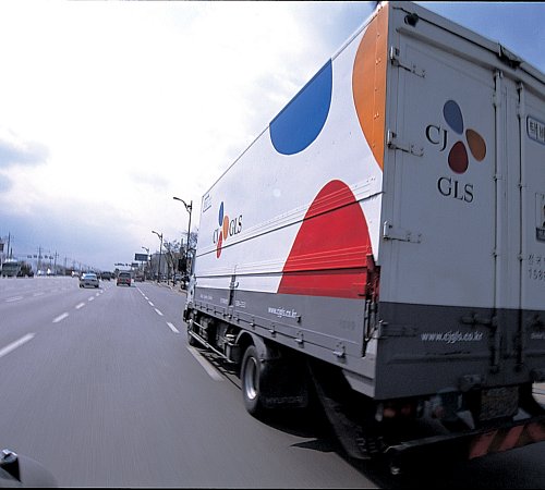 CJ GLS hợp tác với SingPost trong lĩnh vực dịch vụ bưu kiện và logistics