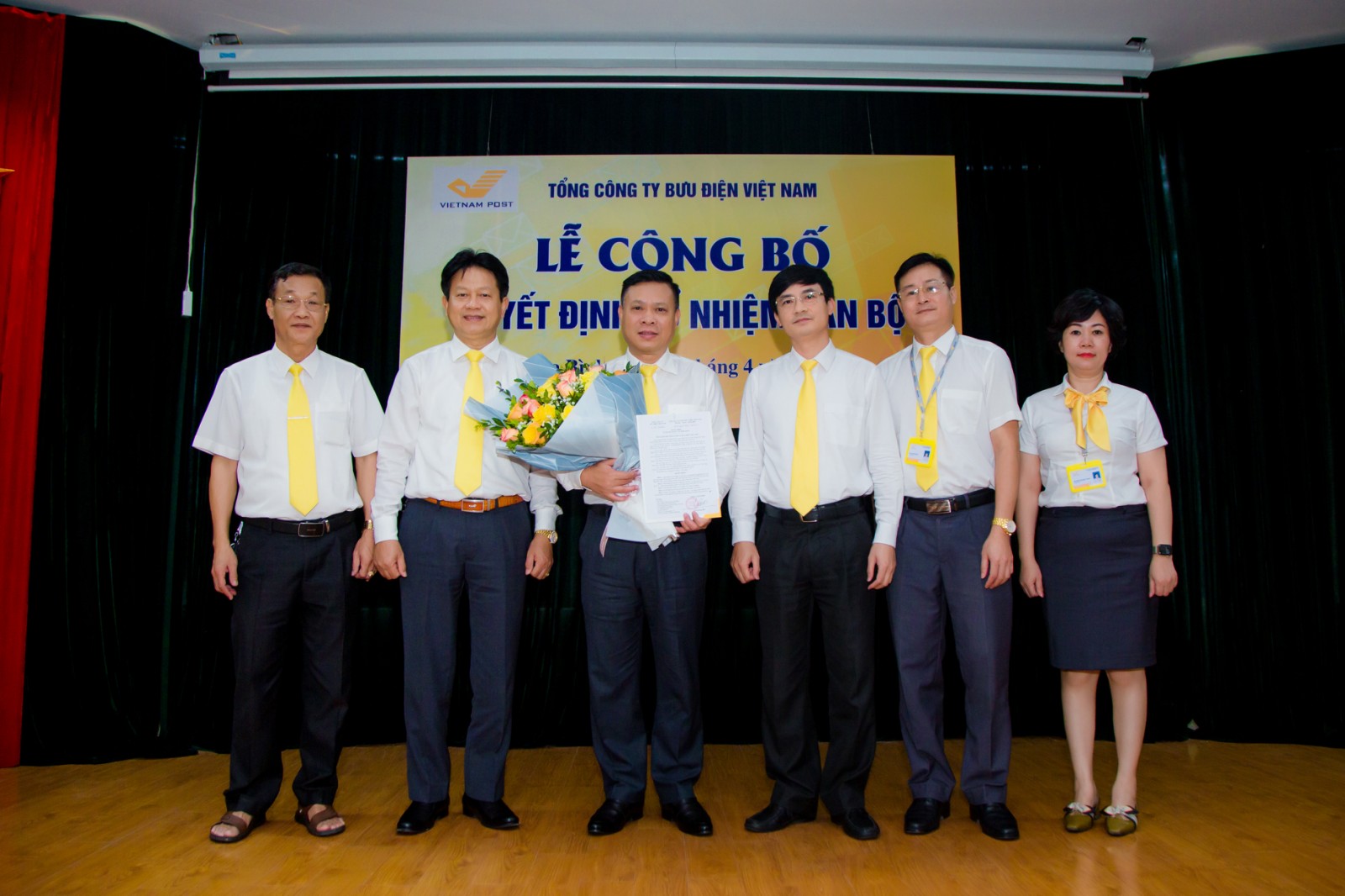 Bổ nhiệm Giám đốc Bưu điện tỉnh Hòa Bình 