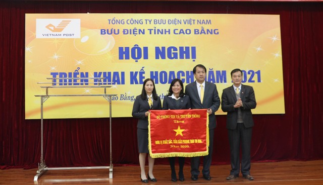 Bưu điện tỉnh Cao Bằng phấn đấu tổng doanh thu đạt trên 168 tỷ đồng