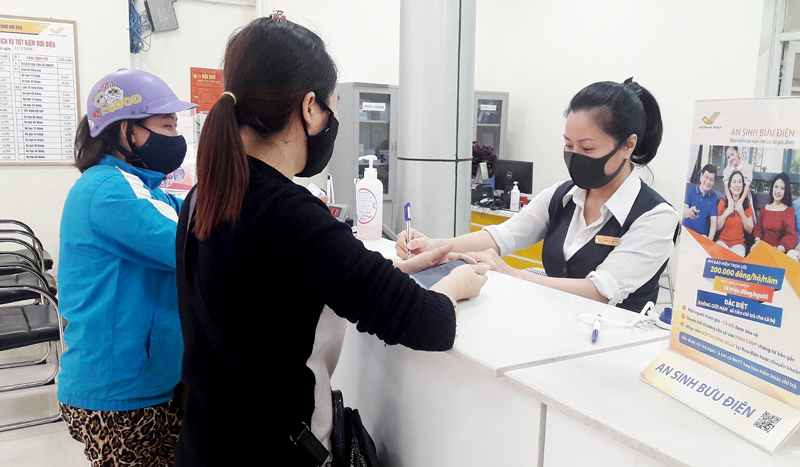 Thái Nguyên: Đến tận nhà chi trả lương hưu cho nhân dân