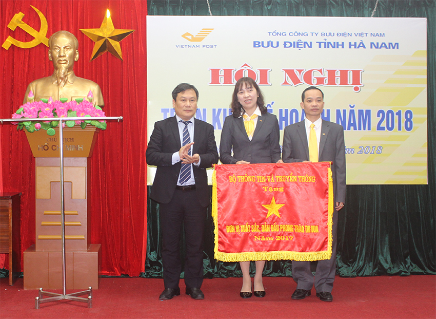 Bưu điện tỉnh Hà Nam: Doanh thu tăng 24,4% so với năm 2016