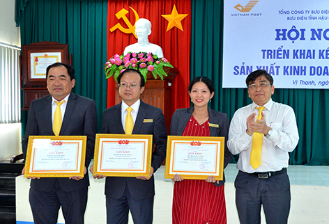 Hậu Giang: Tiếp tục bảo đảm độ an toàn, cung cấp ngày càng tốt hơn dịch vụ bưu chính