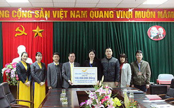 Ủng hộ 100 triệu đồng cho hộ nghèo đón tết tại Lai Châu
