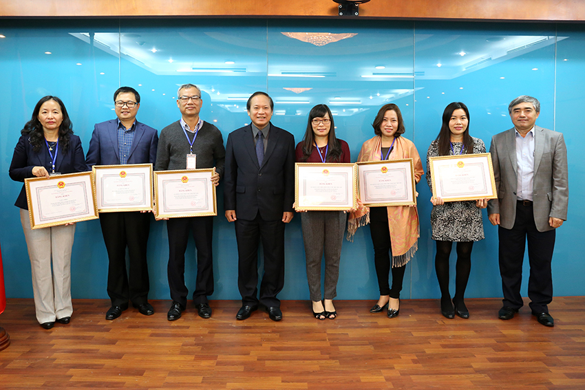 Bưu điện Việt Nam được khen thưởng vì hoàn thành xuất sắc nhiệm vụ tại Đại hội UPU lần thứ 26