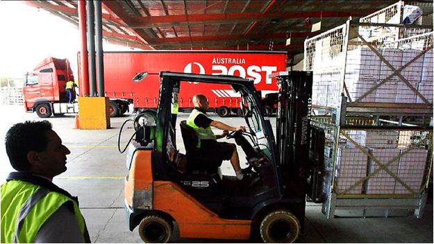 Bưu chính Úc sẽ chỉ tập trung cung cấp dịch vụ bưu kiện