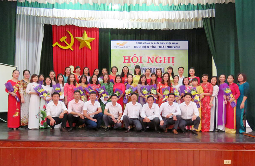Bưu điện tỉnh Thái nguyên tổ chức sơ kết phong trào thi đua "Giỏi việc nước, đảm việc nhà”
