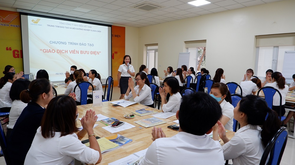 Vietnam Post opens 1st training course “Transaction post officers” 2020 