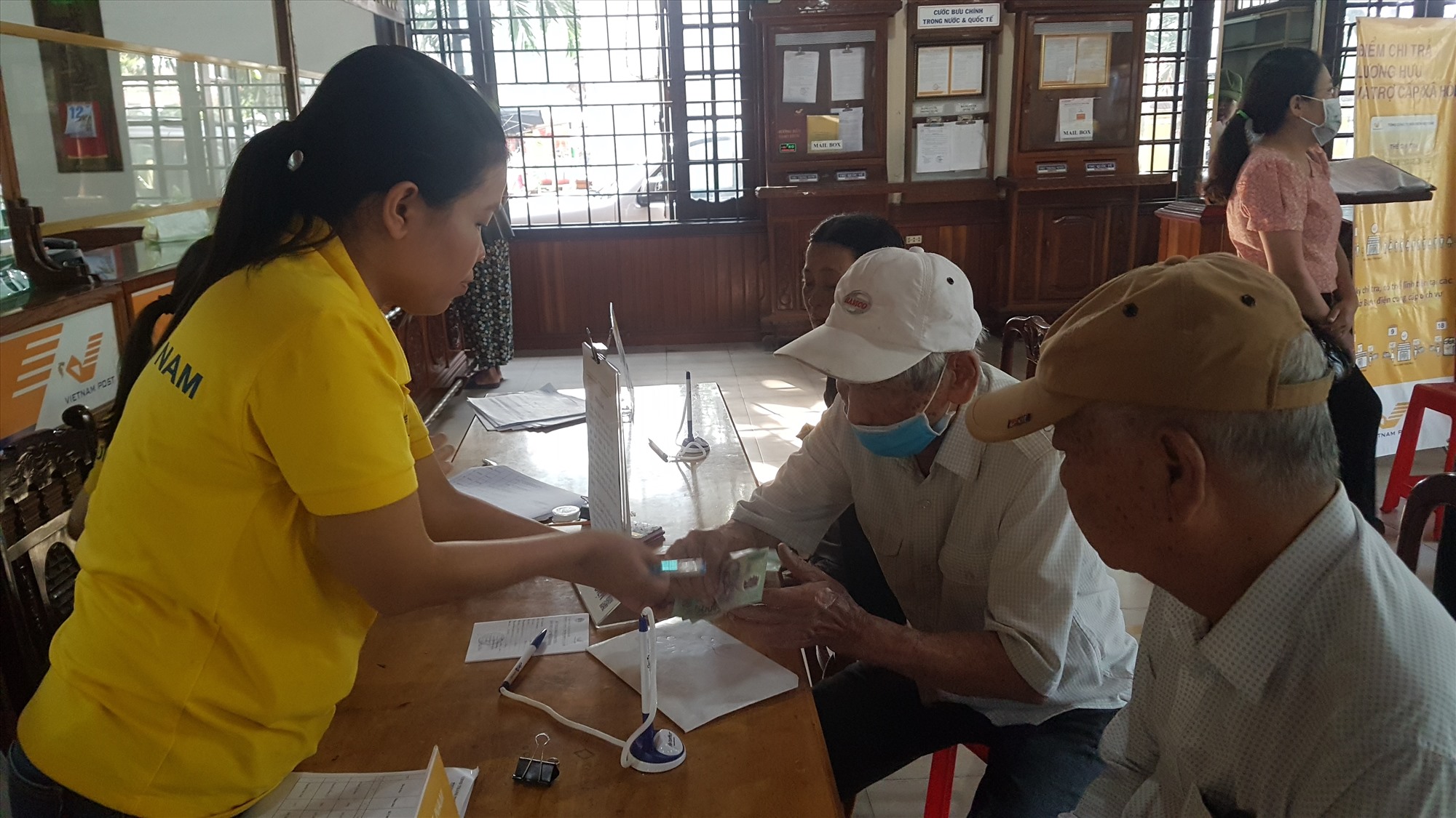 Tổng hợp báo chí ngành Bưu điện ngày 13/05/2020