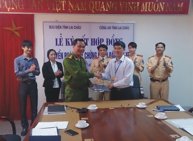 Bưu điện tỉnh Lai Châu triển khai dịch vụ chuyển phát đăng ký xe ô tô, mô tô  