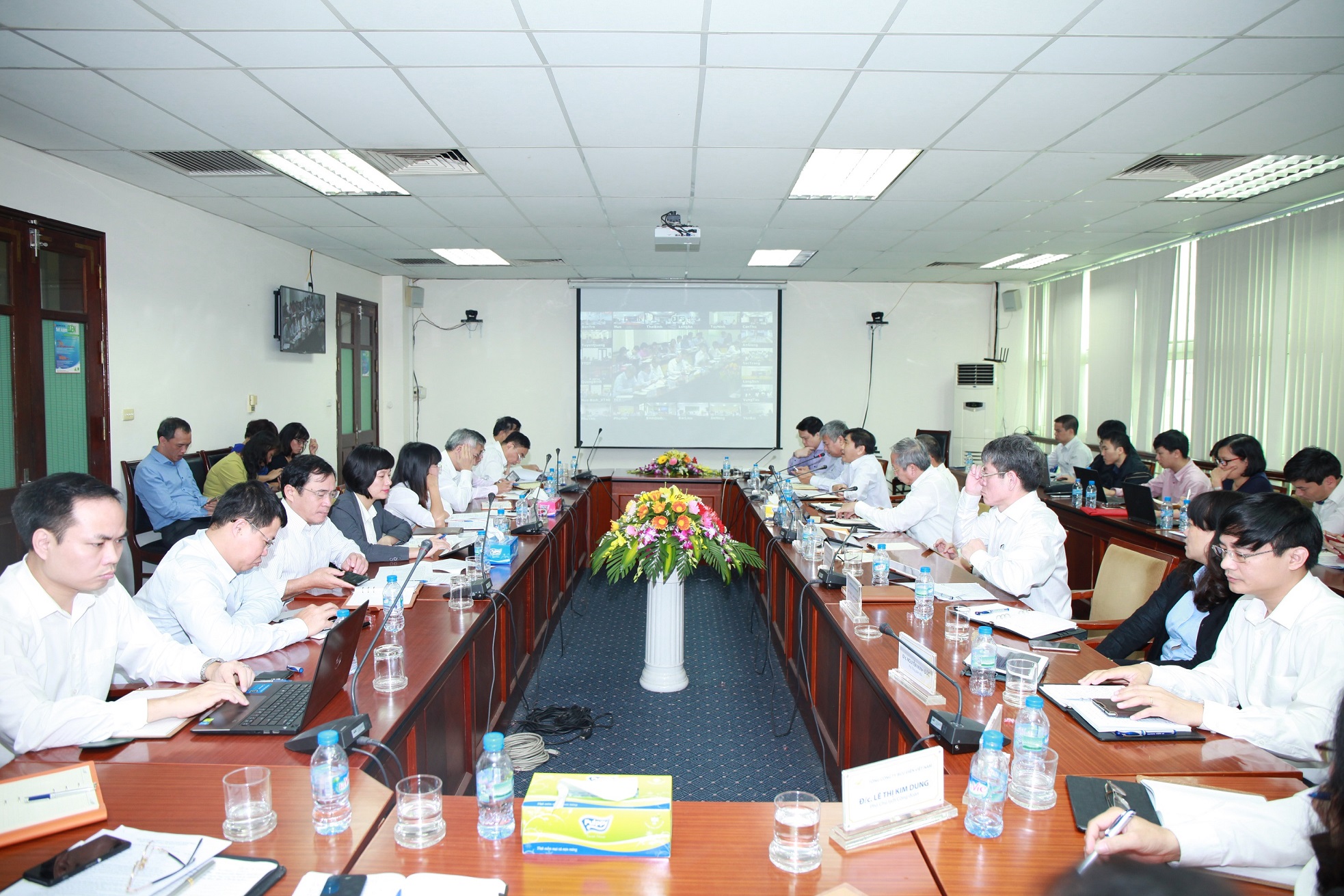 Bưu điện Việt Nam sơ kết công tác 9 tháng đầu năm 2015 