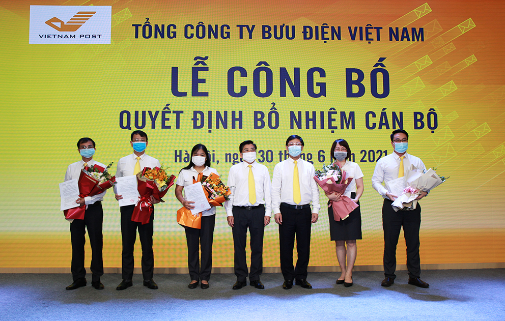 Bưu điện Việt Nam triển khai các quyết định về công tác cán bộ