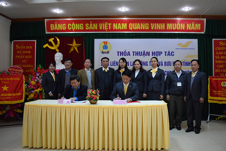Bưu điện tỉnh Tuyên Quang hợp tác với Liên đoàn Lao động tỉnh