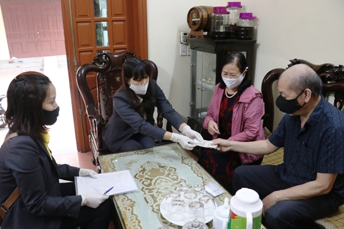 Bưu điện tỉnh Bắc Kạn: Thực hiện chi lương hưu, trợ cấp BHXH tháng 4 và tháng 5 năm 2020