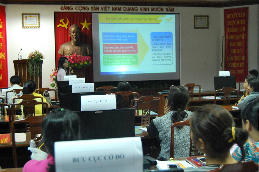 Bưu điện TP Cần Thơ tổ chức tập huấn dịch vụ chuyển tiền Bưu điện