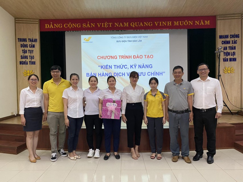 Bưu điện tỉnh Đắk Lắk tổ chức đào tạo cho lực lượng bán hàng