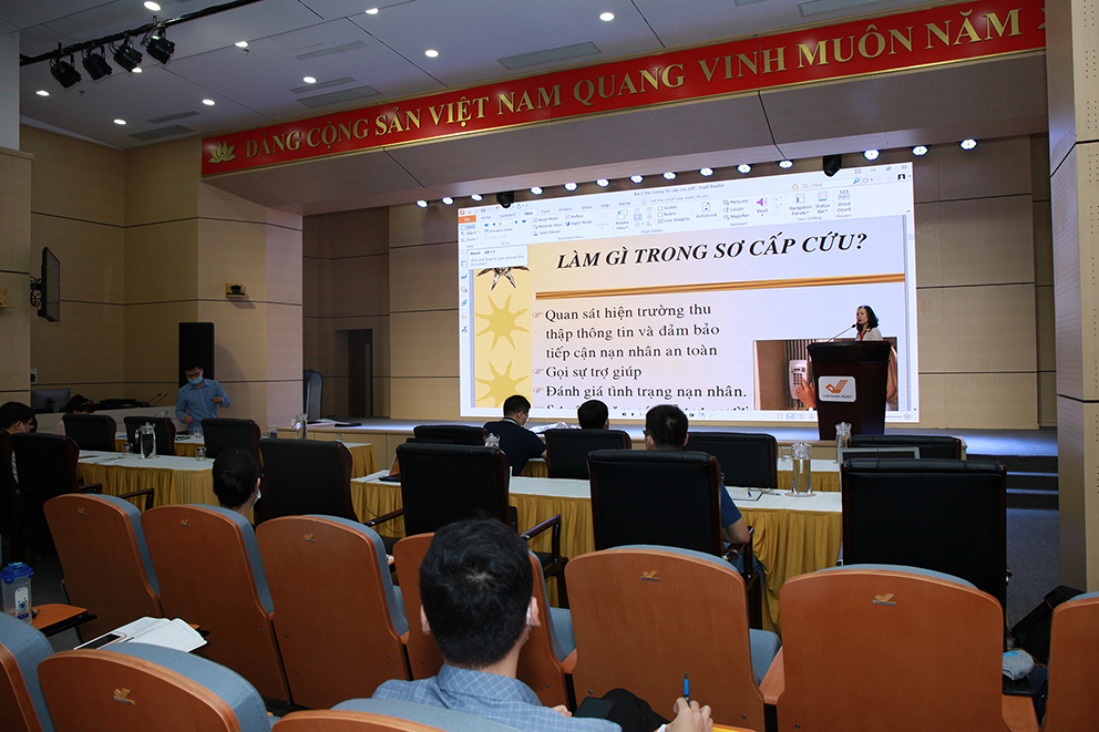 Bưu điện Việt Nam tổ chức huấn luyện An toàn vệ sinh lao động
