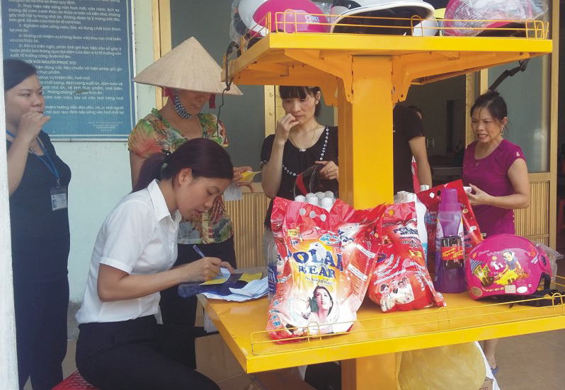 Bưu điện Nam Định ra quân bán bảo hiểm xe máy đợt 2/2015