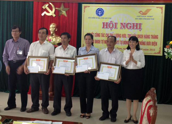 Sơ kết công tác chi trả lương hưu, trợ cấp Bảo hiểm xã hội tại tỉnh Kon Tum