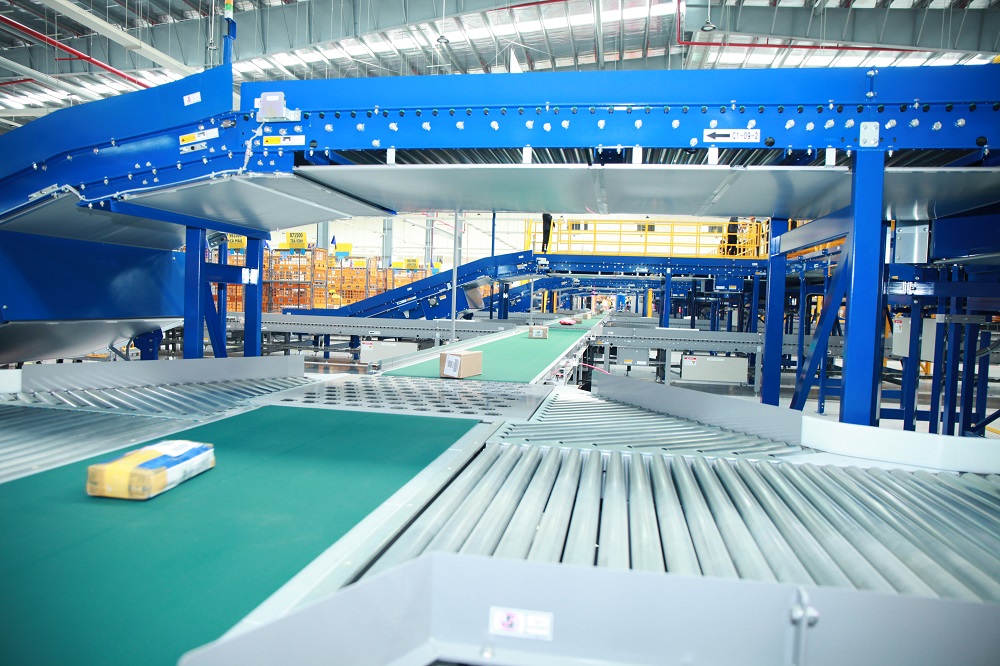 Vietnam Post focuses on the development of logistics and e-commerce services 