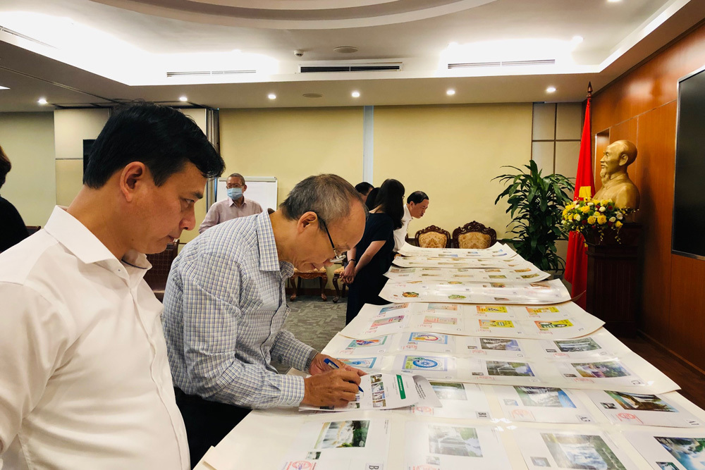 Tổng hợp báo chí ngành Bưu điện ngày 24/12/2021