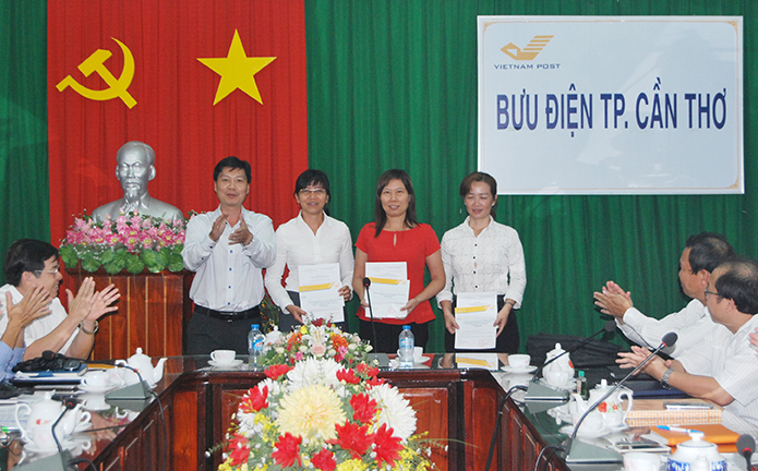 Bưu điện thành phố Cần Thơ sơ kết 6 tháng đầu năm