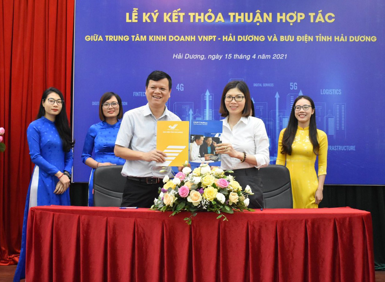 Bưu điện tỉnh Hải Dương ký kết hợp tác với Trung tâm kinh doanh VNPT Hải Dương 