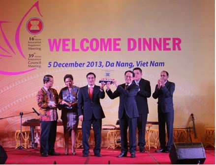 Chủ tịch Hội đồng Quản trị PTI đạt giải Nhất Nhà lãnh đạo trẻ Đông Nam Á 2013