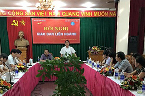Bưu điện Hà Tĩnh phối hợp với BHXH tỉnh tổ chức giao ban liên ngành