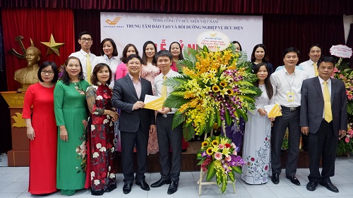 Trung tâm Đào tạo và bồi dưỡng nghiệp vụ Bưu điện kỷ niệm Ngày Nhà giáo Việt Nam