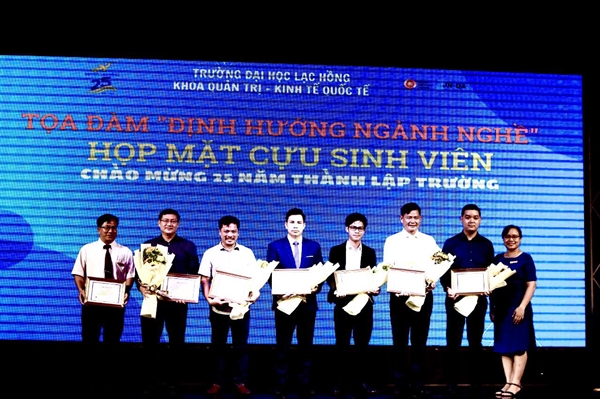 Bưu điện tỉnh Đồng Nai tham dự tọa đàm “Định hướng ngành nghề cho sinh viên”