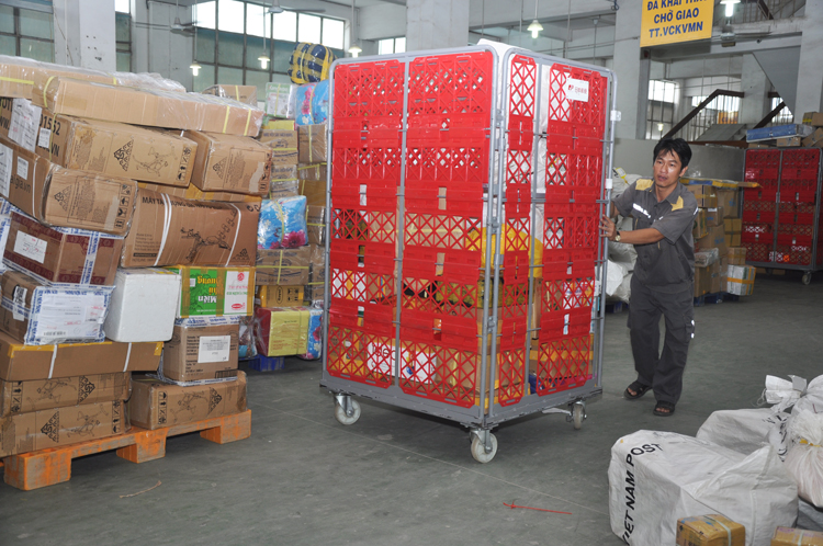 Bưu điện TP. Hồ Chí Minh đưa vào sử dụng công cụ khai thác hàng hóa bưu gửi do Bưu chính Nhật Bản tặng