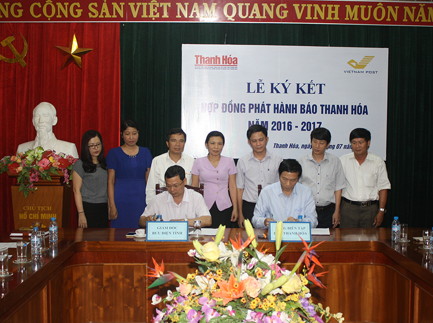 Bưu điện tỉnh ký hợp đồng phát hành báo chí với Báo Thanh Hóa