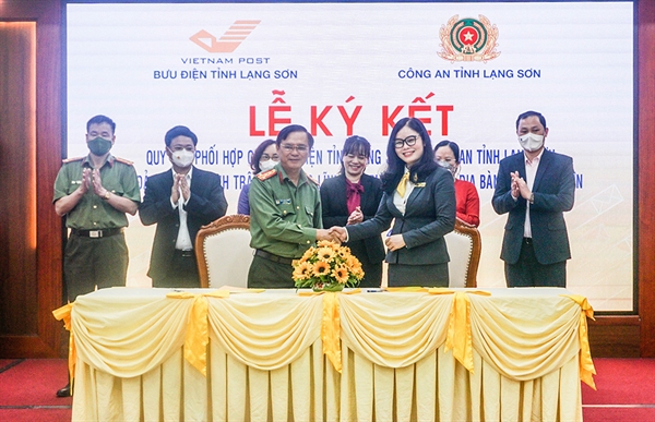 Bưu điện tỉnh Lạng Sơn ký quy chế phối hợp với Công an tỉnh Lạng Sơn