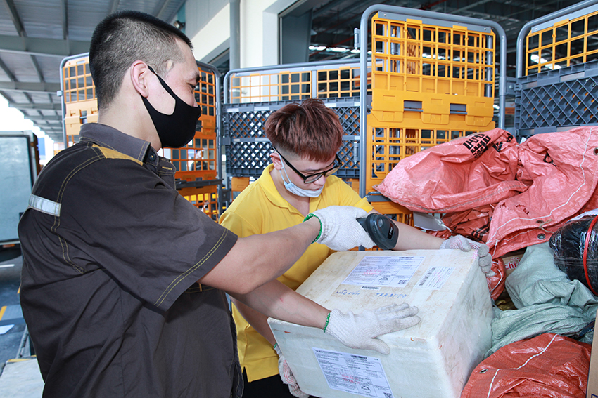 Bưu điện Việt Nam đảm bảo chuyển phát an toàn trong dịch Covid-19