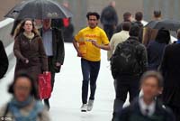 Trong thời gian diễn ra Olympic London DHL sử dụng phương pháp mới để chuyển phát thư tín và bưu kiện 