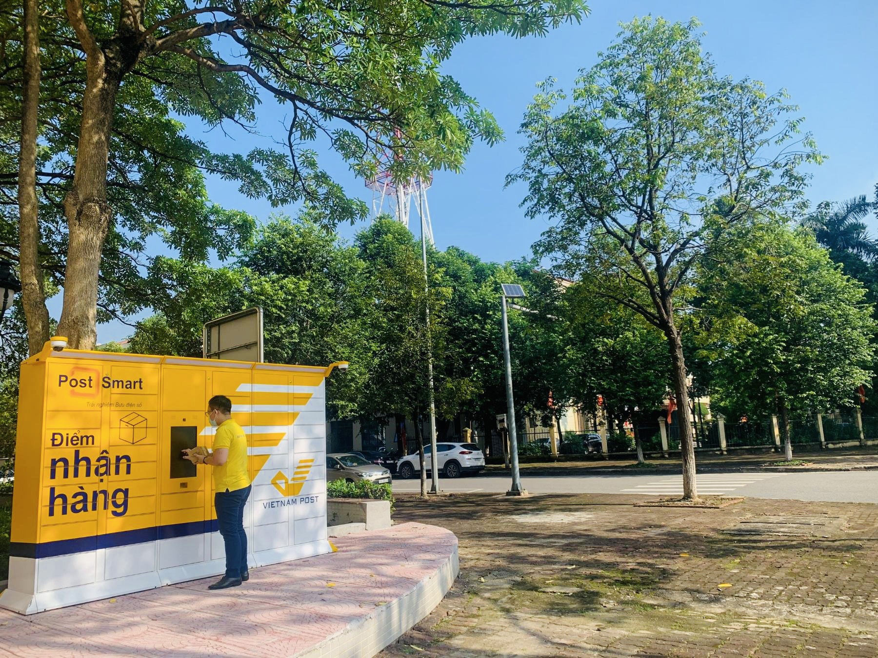 Expanding the implementation of the method of receiving goods at smart lockers