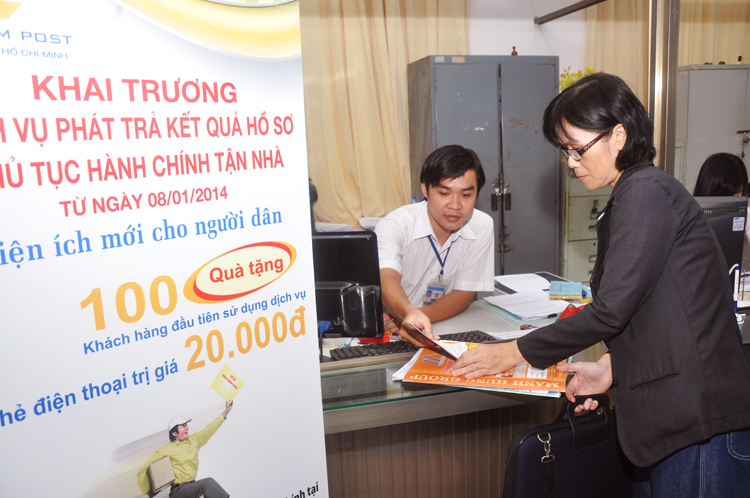 TP. Hồ Chí Minh: 21/24 quận, huyện triển khai dịch vụ chuyển phát kết quả hồ sơ hành chính công