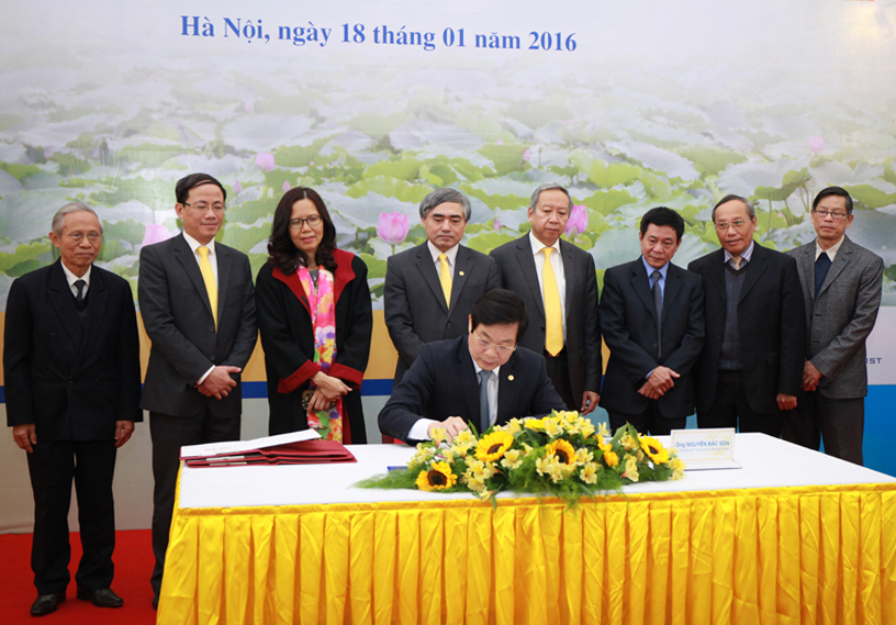 Phát hành đặc biệt bộ tem Chào mừng Đại hội Đảng lần thứ XII