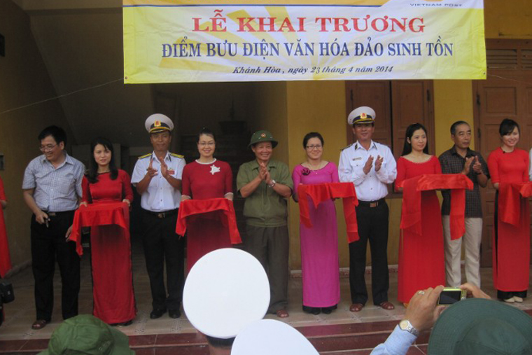 Khai trương điểm Bưu điện Văn hóa đảo Sinh Tồn, huyện đảo Trường Sa
