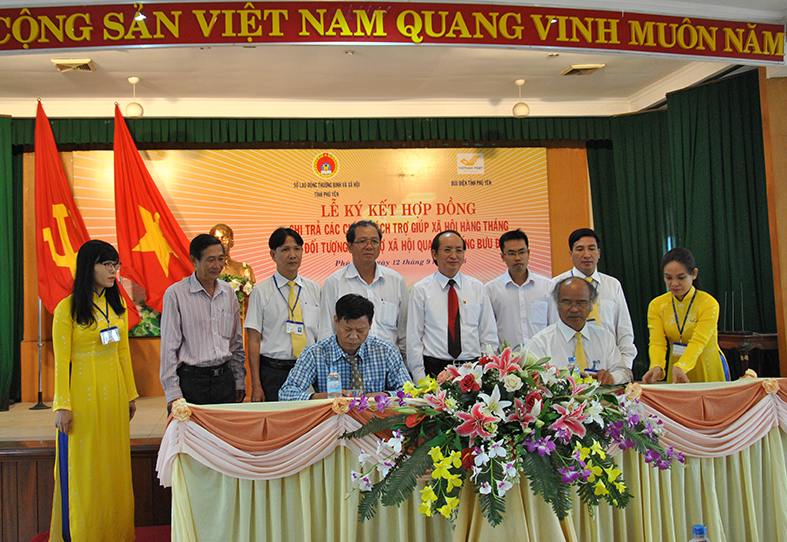 Phú Yên triển khai chi trả các chính sách trợ giúp xã hội hàng tháng qua hệ thống Bưu điện