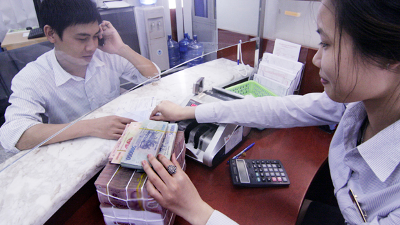 Quốc hội thảo luận tình hình kinh tế xã hội năm 2012, phương hướng năm 2013: Có tín hiệu lạc quan nhưng còn nhiều thử thách