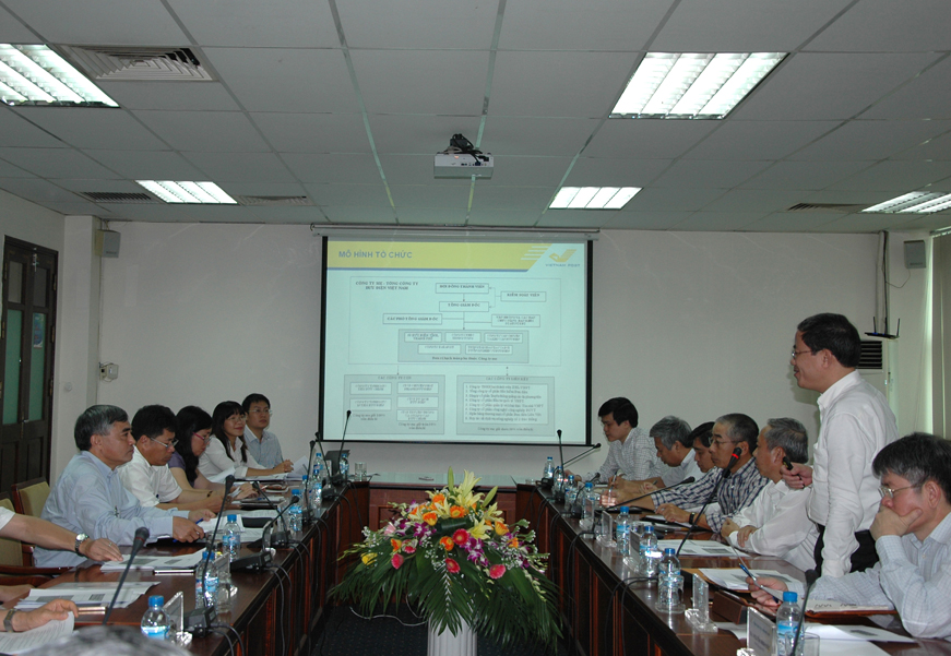 Thứ trưởng Nguyễn Minh Hồng làm việc với Bưu điện Việt Nam