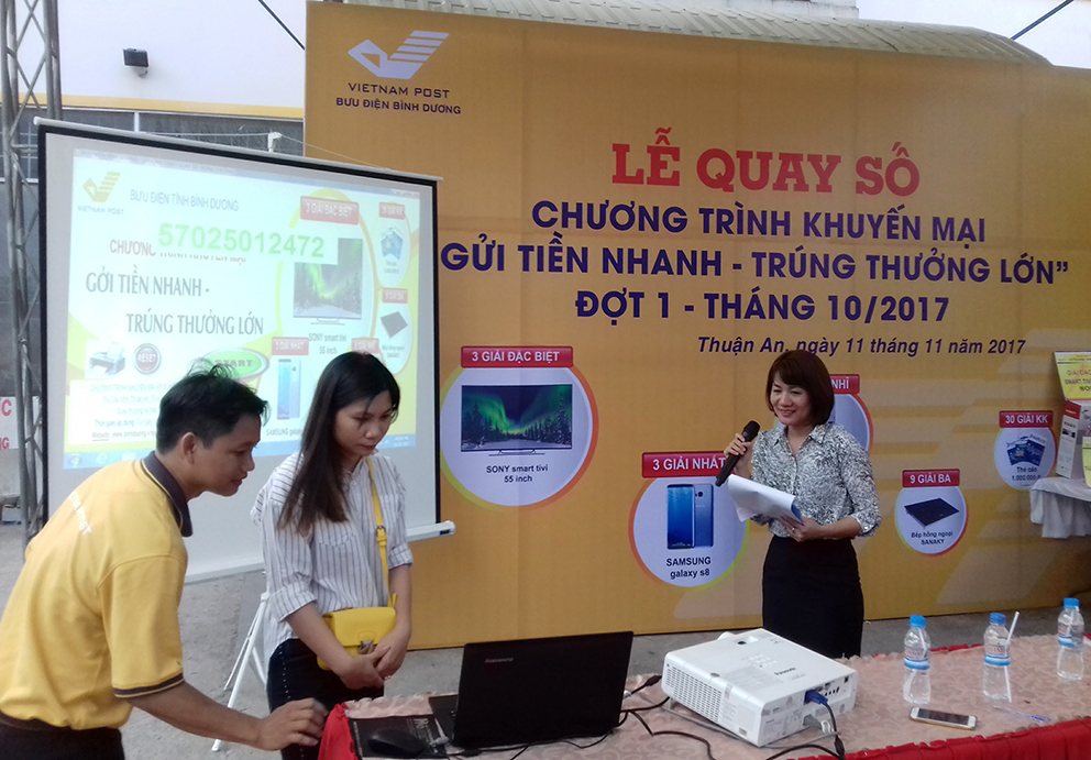 Bình Dương: Quay số chương trình “Gửi tiền nhanh – Trúng thưởng lớn”