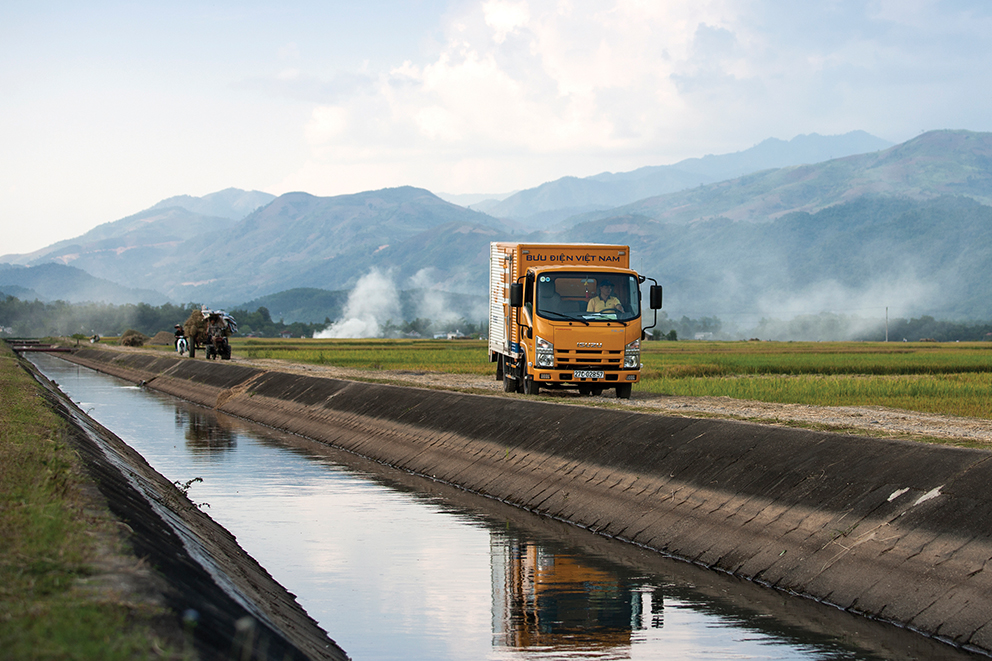 Vietnam Post optimizes transportation costs with new Supermarket Delivery Service