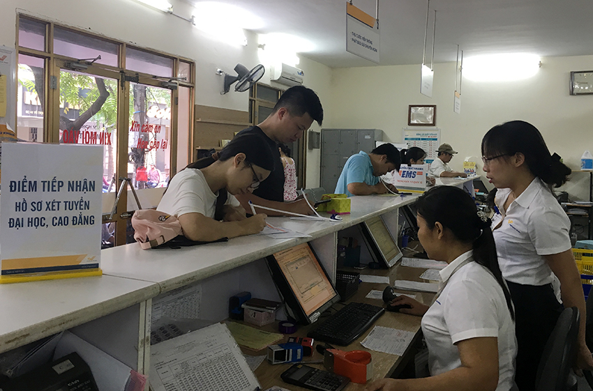 Chuyển phát hồ sơ xét tuyển Đại học, Cao đẳng, Trung cấp qua Bưu điện