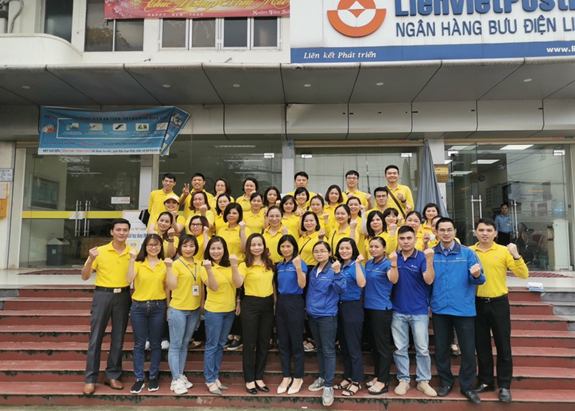 Bưu điện tỉnh Thái Nguyên tổ chức chương trình ra quân bán hàng