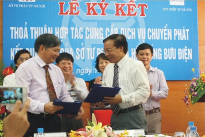 Bưu điện TP Hà Nội triển khai dịch vụ chuyển phát nhanh kết quả thủ tục hành chính của Sở Tư pháp và chuẩn bị thí điểm công tác chi trả lương, chế độ cho người có công