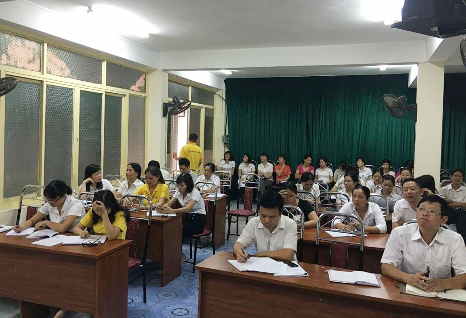 Bưu điện Quảng Ninh quán triệt, triển khai Nghị quyết Đại hội Đảng lần thứ XII