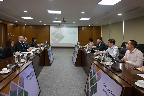 Vietnam Post and Australian Embassy to promote trade cooperation